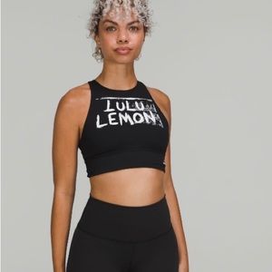 Lululemon size 4 logo bra